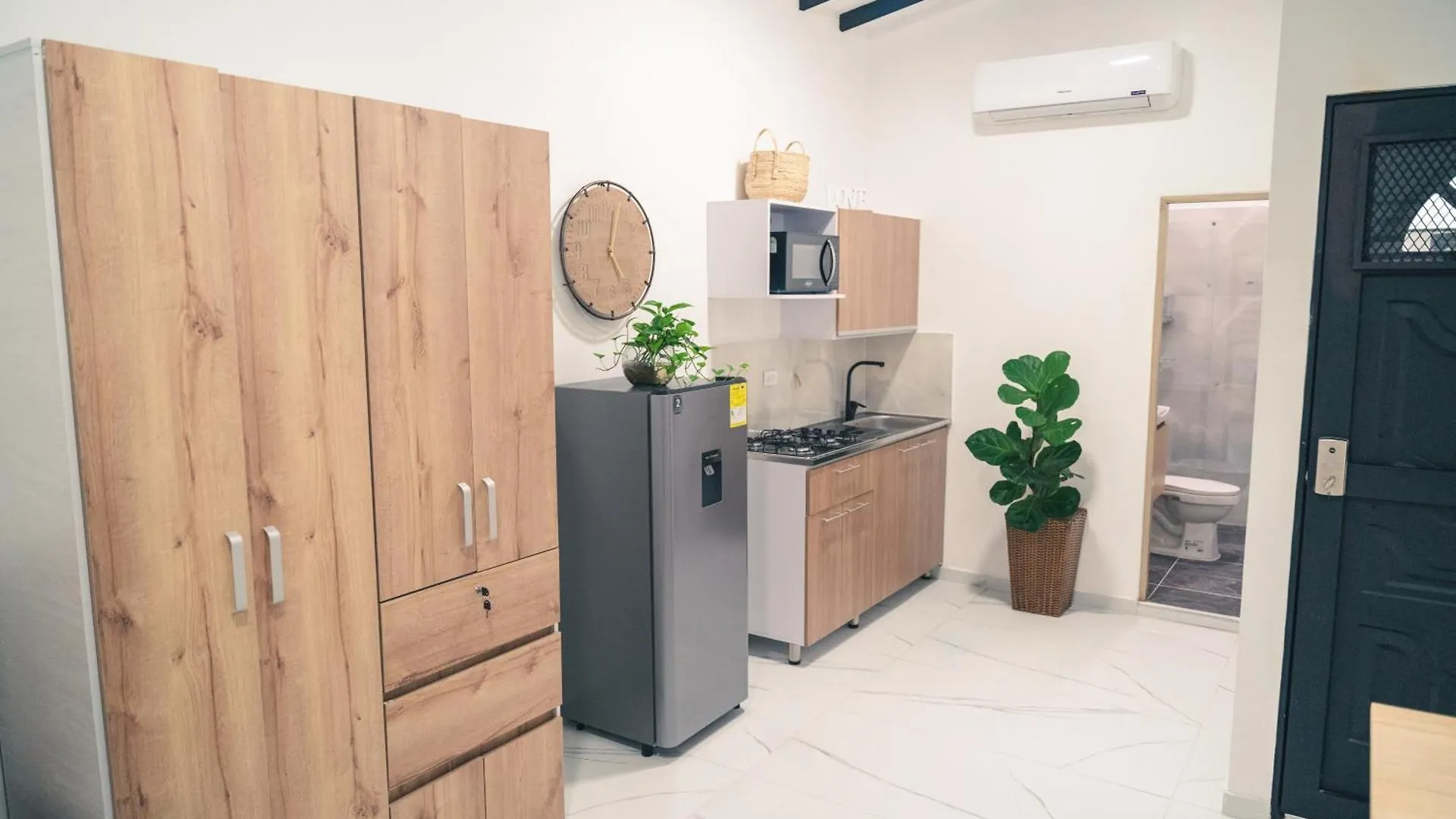Aparta Estudio 205- Casa Bendita Medellin Apartment