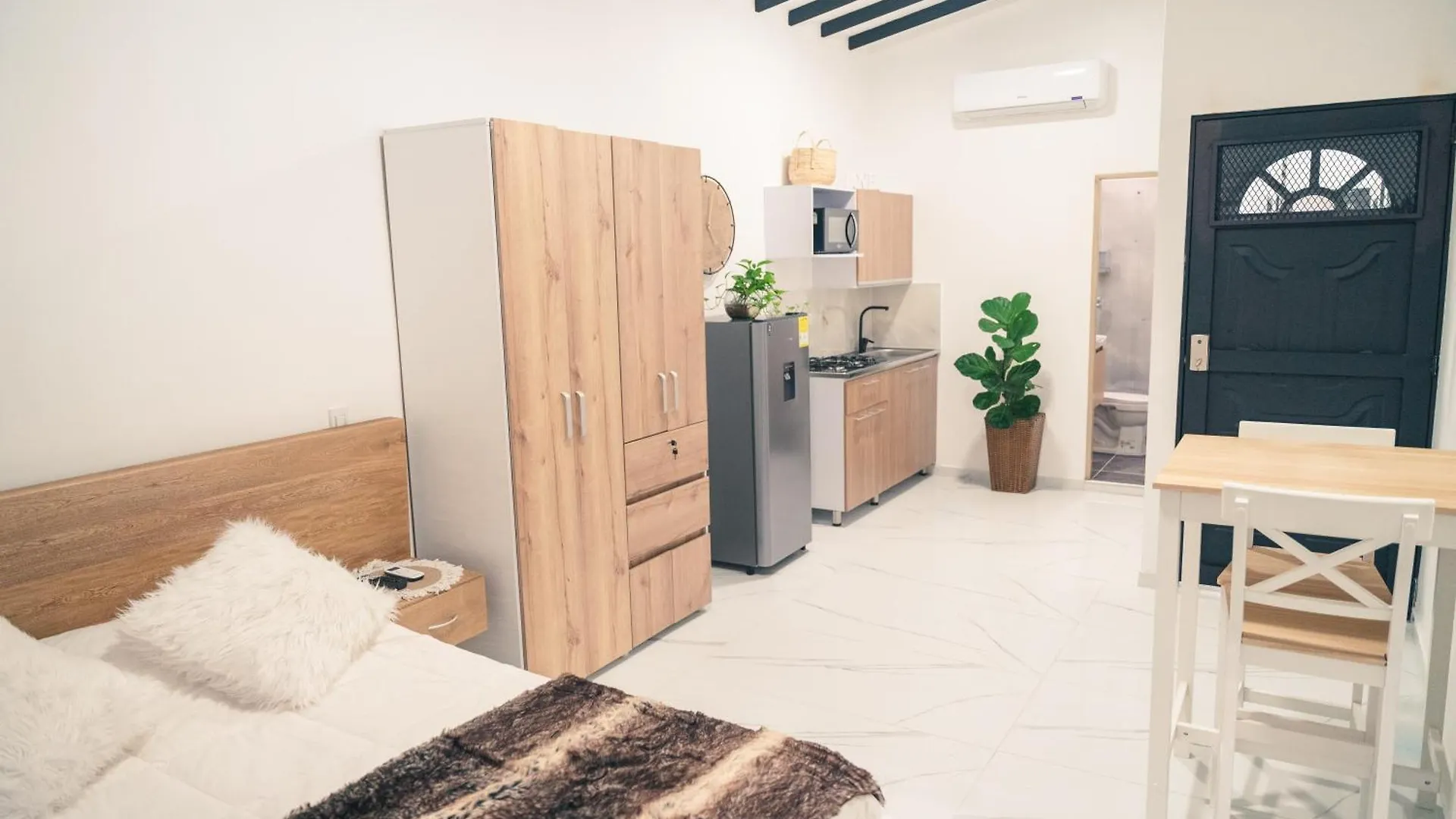 Aparta Estudio 205- Casa Bendita Medellín Colombia