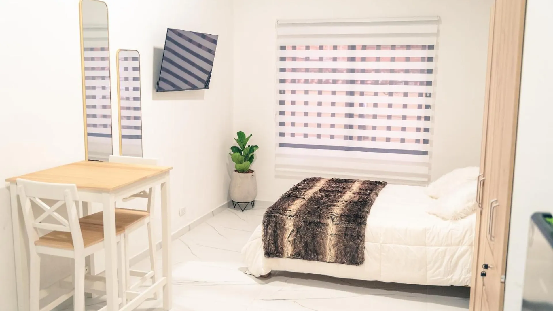 Aparta Estudio 205- Casa Bendita Medellín Colombia